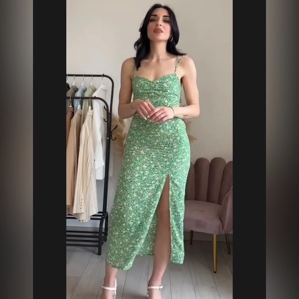 Zara dress - Picture 2 of 3
